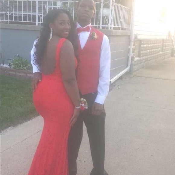 Full floor length lace dress with drop back - Picture 1 of 2